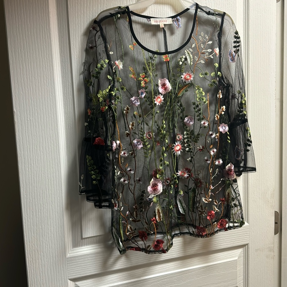 Solitaire floral mesh blouse with bell sleeves
